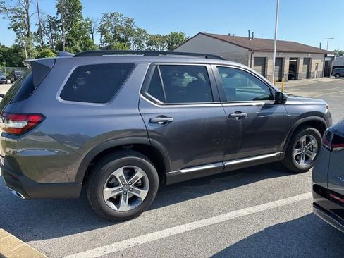Certified 2026 Honda Pilot EX-L image 8