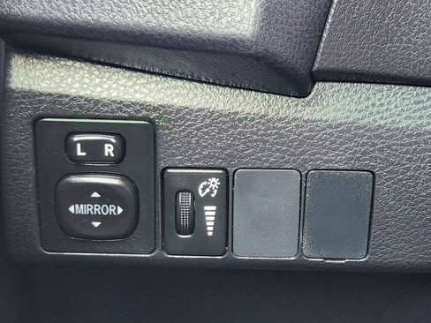Used 2016 Toyota Corolla S FWD image 25