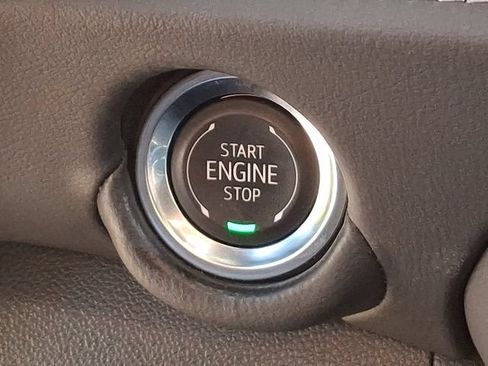 Used 2025 Chevrolet Tahoe LS AWD/4WD image 15