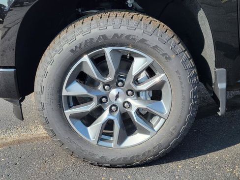 New 2026 Chevrolet Silverado 1500 RST w/ Z71 Off-Road Package AWD/4WD image 5