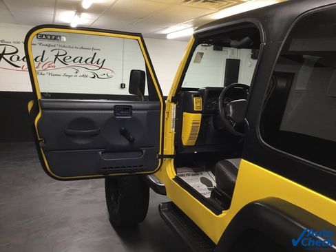 Used 2000 Jeep Wrangler Sport image 31