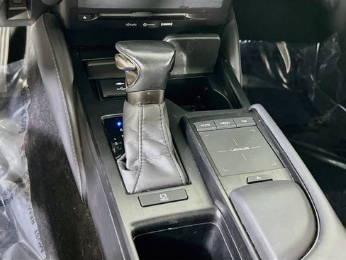 Used 2022 Lexus ES 350 w/ Accessory Package FWD image 15