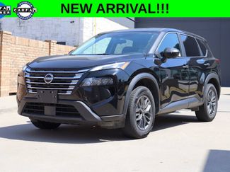 Used 2024 Nissan Rogue S FWD video 1