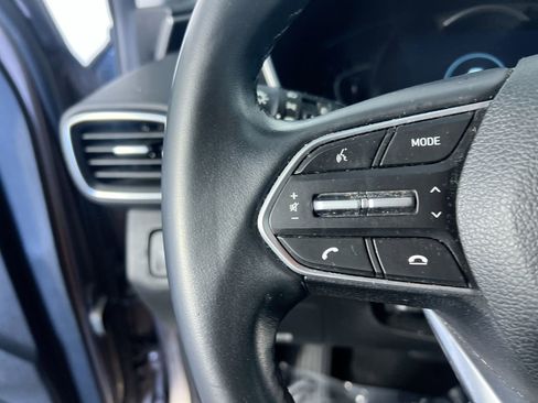 Used 2020 Hyundai Santa Fe SEL w/ Convenience Package image 16