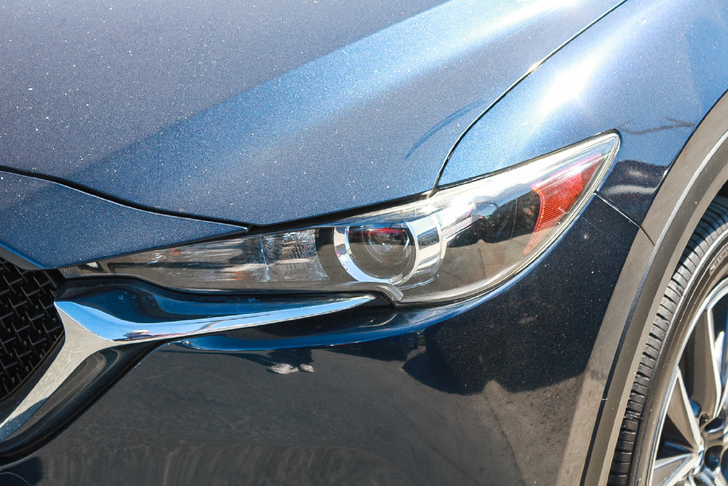 Used 2018 MAZDA CX-5 Touring w/ Preferred Equipment Package FWD image 8