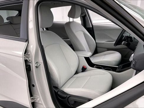 Certified 2024 Hyundai Kona SEL FWD image 7
