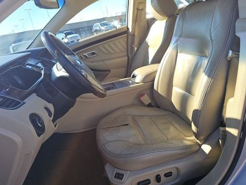 Used 2013 Ford Taurus Limited image 17