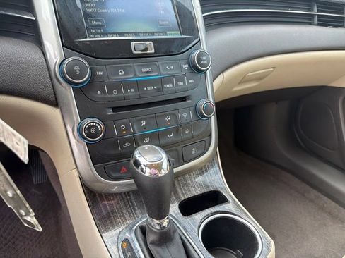 Used 2015 Chevrolet Malibu LT w/ Power Convenience Package FWD image 17