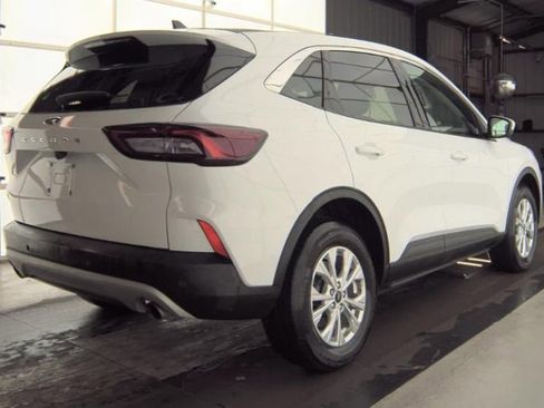 Used 2023 Ford Escape Active w/ Tech Pack #2 image 3