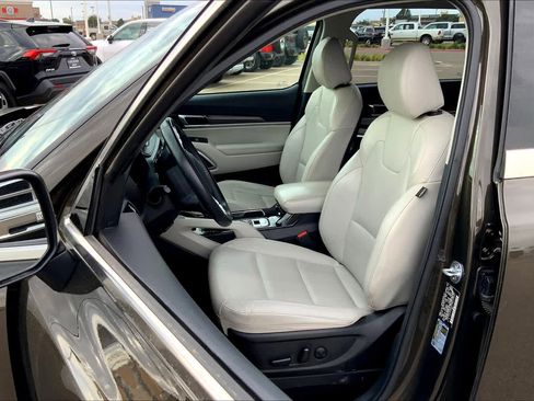 Used 2021 Kia Telluride S image 8