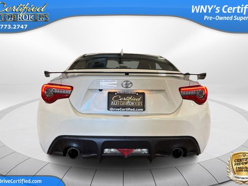 Used 2019 Toyota 86 RWD image 7