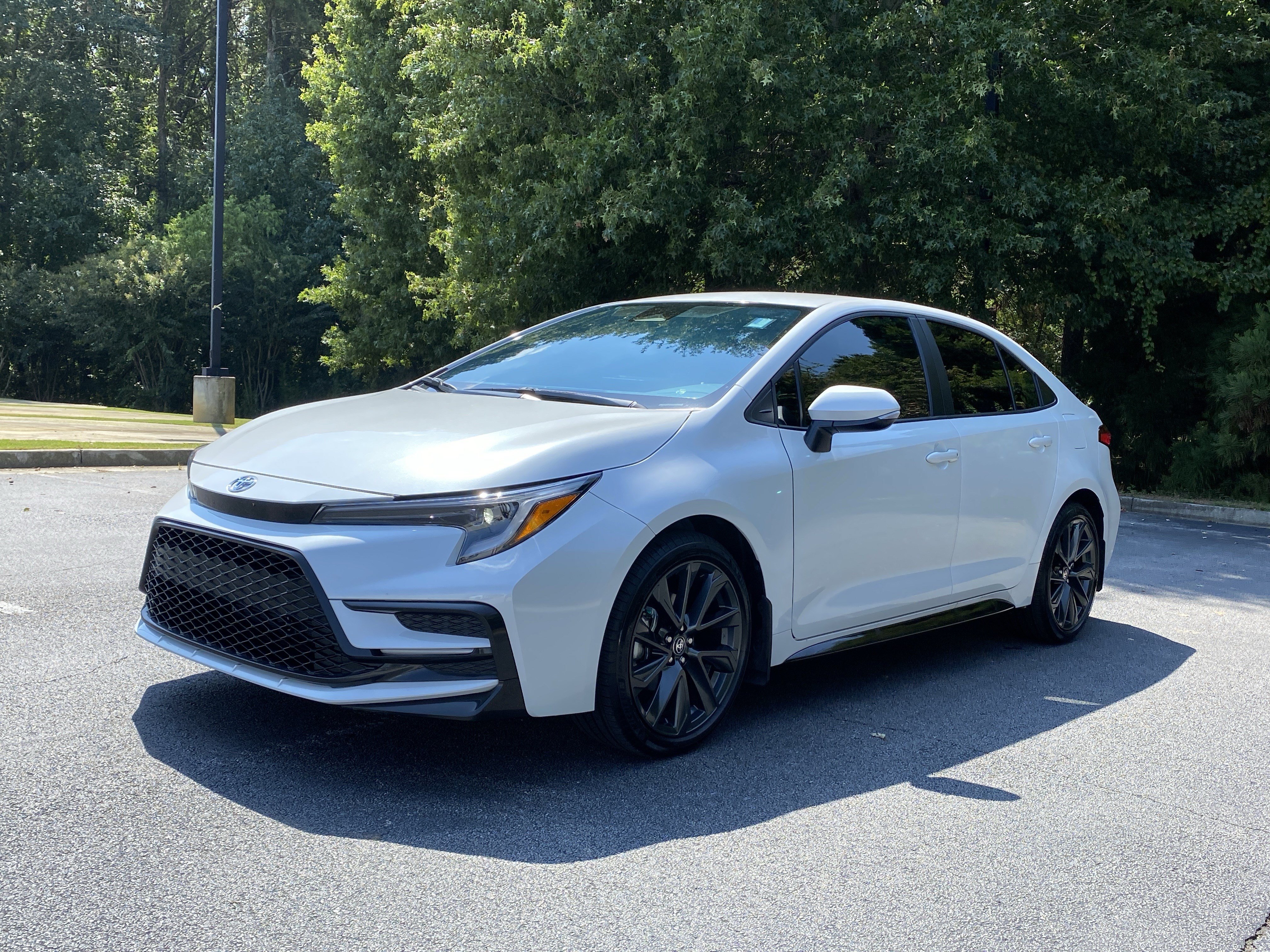 Used 2026 Toyota Corolla SE FWD image 5