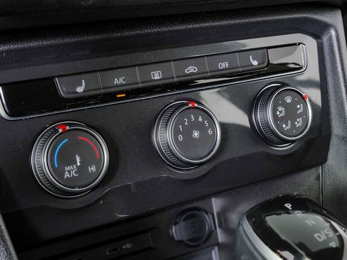 Certified 2023 Volkswagen Tiguan S FWD image 18