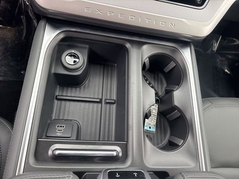 New 2026 Ford Expedition Max Active AWD/4WD image 17