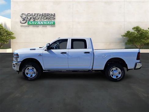 New 2026 RAM 2500 Tradesman AWD/4WD image 2
