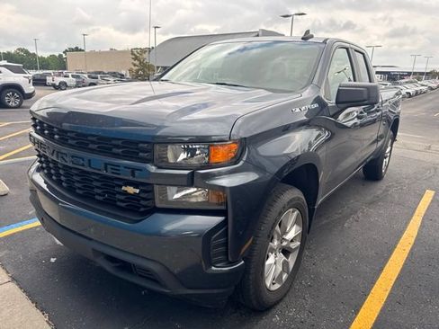 Used 2021 Chevrolet Silverado 1500 Custom AWD/4WD image 1