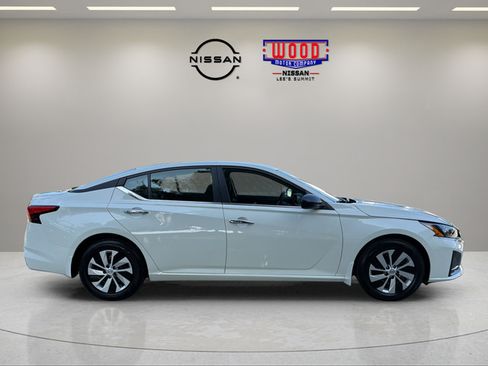 Certified 2025 Nissan Altima 2.5 S FWD image 2