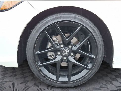 Used 2025 Honda Civic Sport image 8