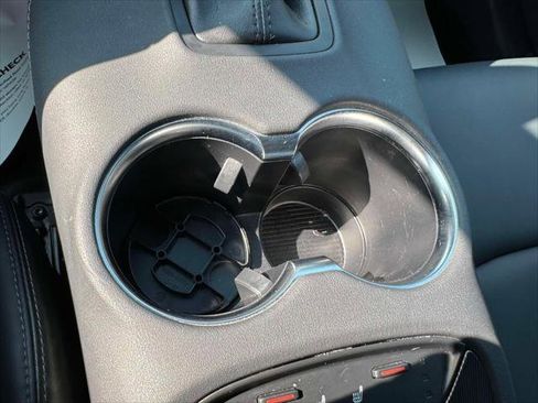 Certified 2022 Toyota Venza XLE image 9