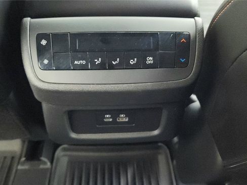Used 2024 Nissan Pathfinder Rock Creek AWD/4WD image 29