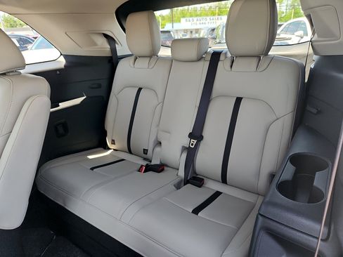 Certified 2024 MAZDA CX-90 Plug-In Hybrid w/ Preferred AWD/4WD image 11