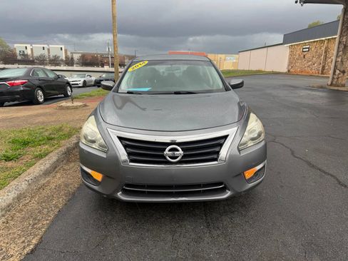 Used 2014 Nissan Altima 2.5 S image 2