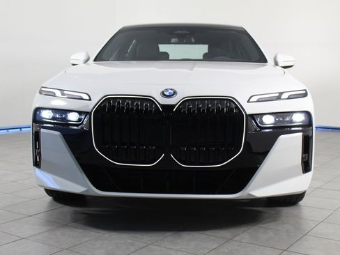 Used 2026 BMW i7 eDrive50 image 6