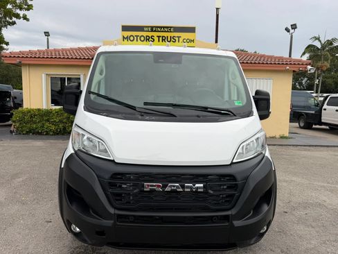 Used 2024 RAM ProMaster 2500 w/ Safety Group FWD image 12