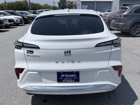 Used 2025 Buick Envista Avenir FWD image 6