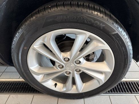 Used 2021 Buick Encore GX Preferred w/ Cold Weather Comfort Package image 11