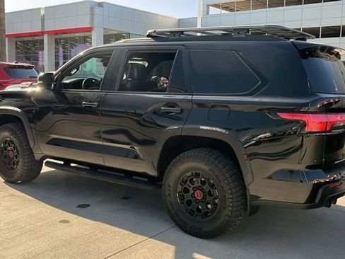 Used 2024 Toyota Sequoia TRD Pro image 23