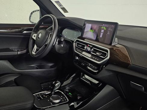 Used 2024 BMW X3 xDrive30i image 10