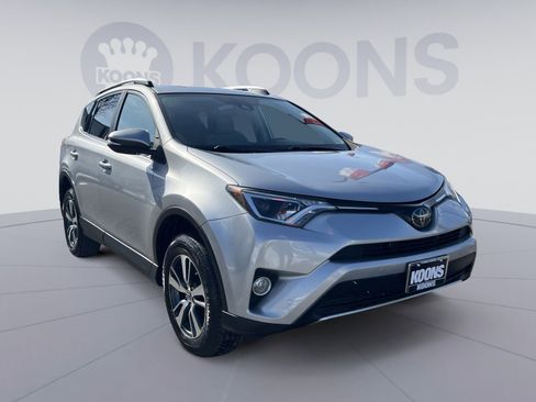 Used 2016 Toyota RAV4 XLE image 10