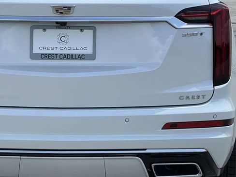 New 2025 Cadillac XT6 Luxury image 5