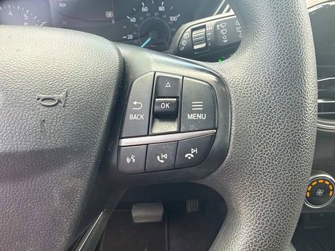 Used 2020 Ford Escape SE image 30