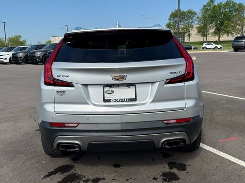 Used 2020 Cadillac XT4 Premium Luxury w/ Cold Weather Package image 6