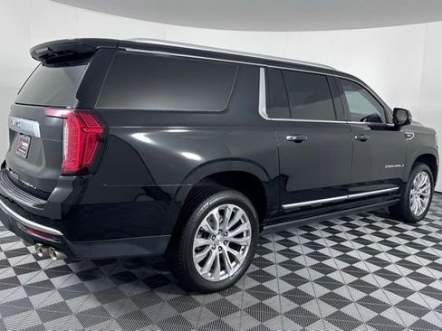 Used 2022 GMC Yukon XL Denali image 8