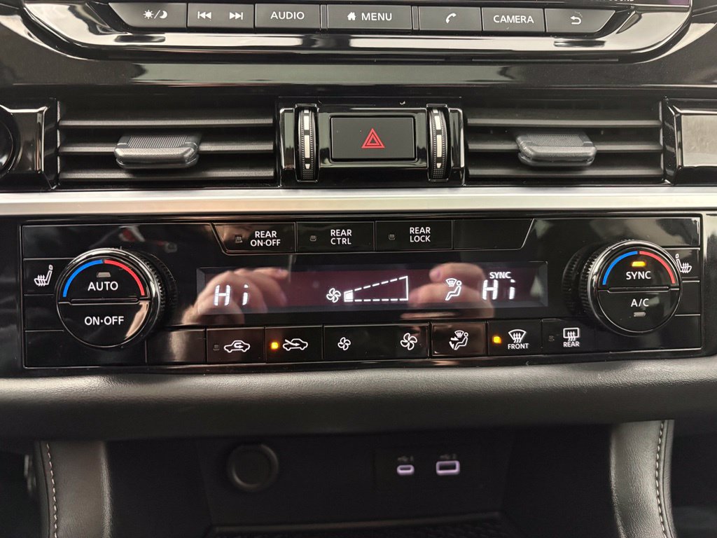 Used 2025 Nissan Pathfinder SV w/ SV Premium Package AWD/4WD image 26