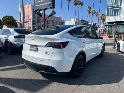 Used 2023 Tesla Model Y Long Range AWD/4WD image 5