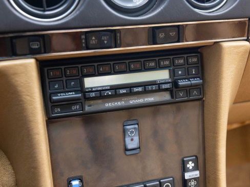 Used 1989 Mercedes-Benz 560 SL image 37