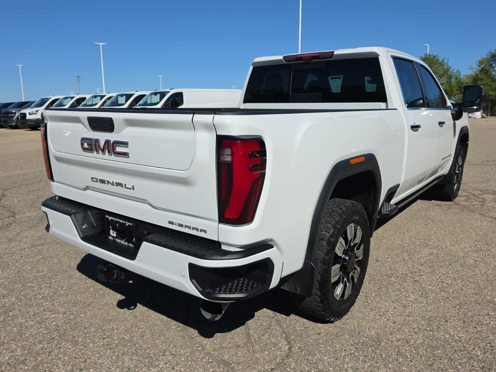 Used 2025 GMC Sierra 2500 Denali w/ Denali Reserve Package AWD/4WD image 8