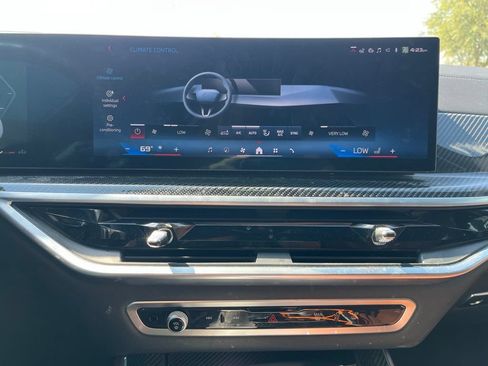 Used 2024 BMW X5 M60i AWD/4WD image 15
