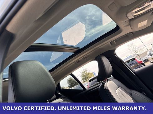 Certified 2025 Volvo XC40 B5 Plus image 14