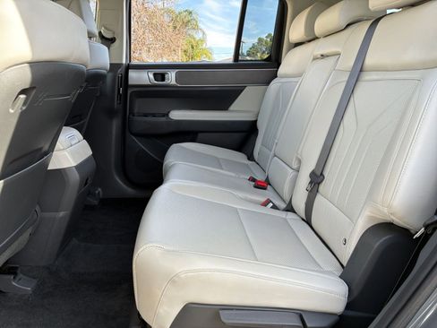 Used 2025 Hyundai Santa Fe SEL image 28