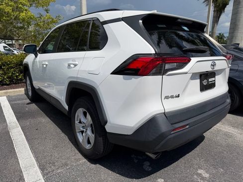 Used 2020 Toyota RAV4 XLE FWD image 3