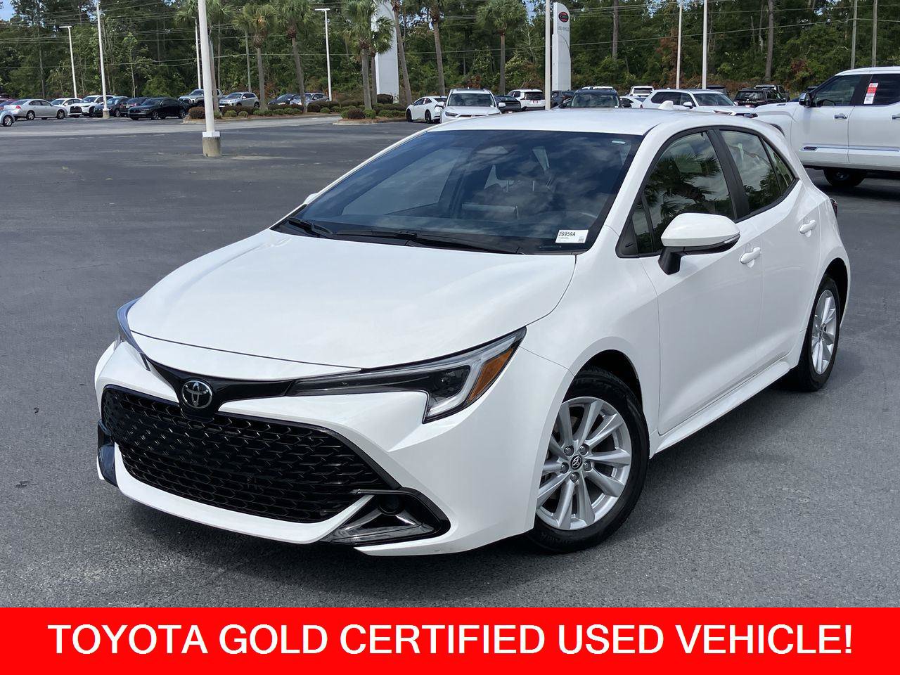 Certified 2025 Toyota Corolla SE FWD image 1