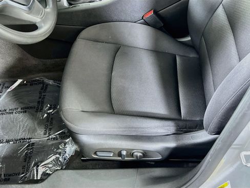 Used 2022 Chevrolet Malibu LT FWD image 18
