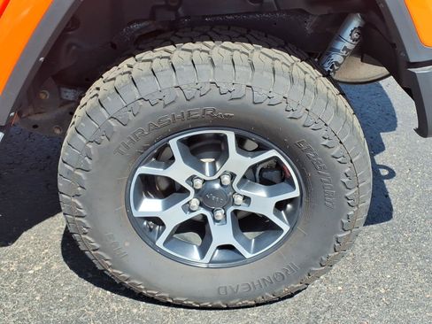 Used 2018 Jeep Wrangler Unlimited Sahara AWD/4WD image 21