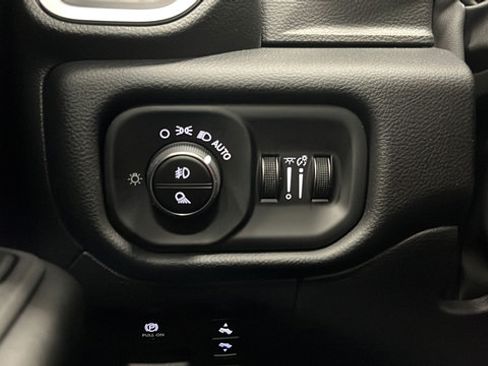 New 2026 RAM 1500 Big Horn AWD/4WD image 33