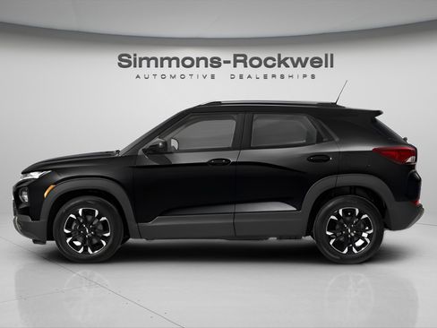 Used 2023 Chevrolet TrailBlazer LT w/ Convenience Package image 9